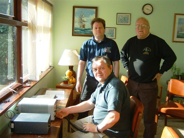 G3ZYY, G0AKH and M0BHK on 8th April 2006
